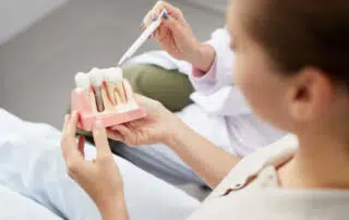 How do dental implants work?